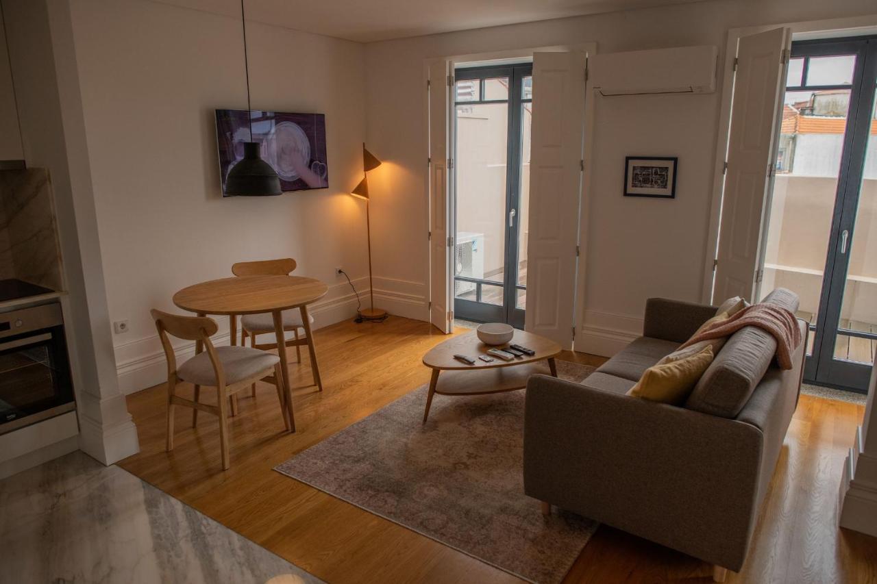 Spacious Studio W/ Balcony & Ac By Lovelystay Porto Eksteriør bilde